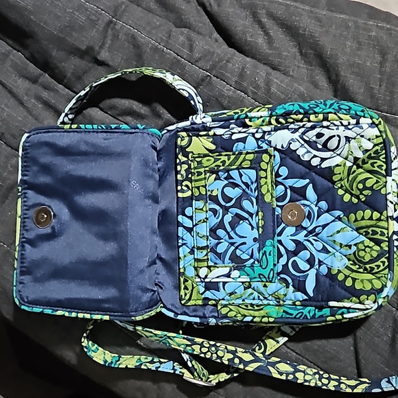 Vera Bradley Crossbody 8inx6in Teal,white,dark blue & green - Picture 4 of 13